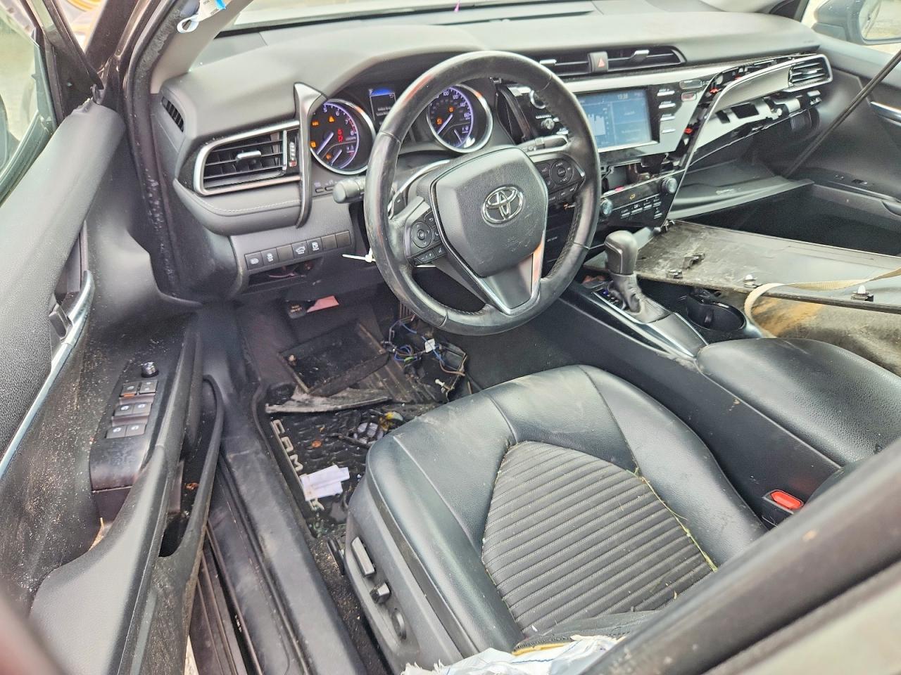 2019 Toyota Camry Se - zdjęcie 8