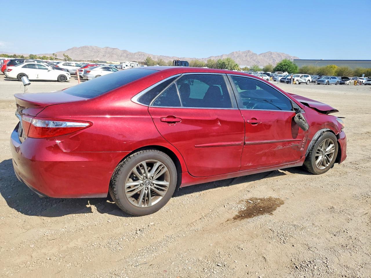 2017 Toyota Camry Se - zdjęcie 3