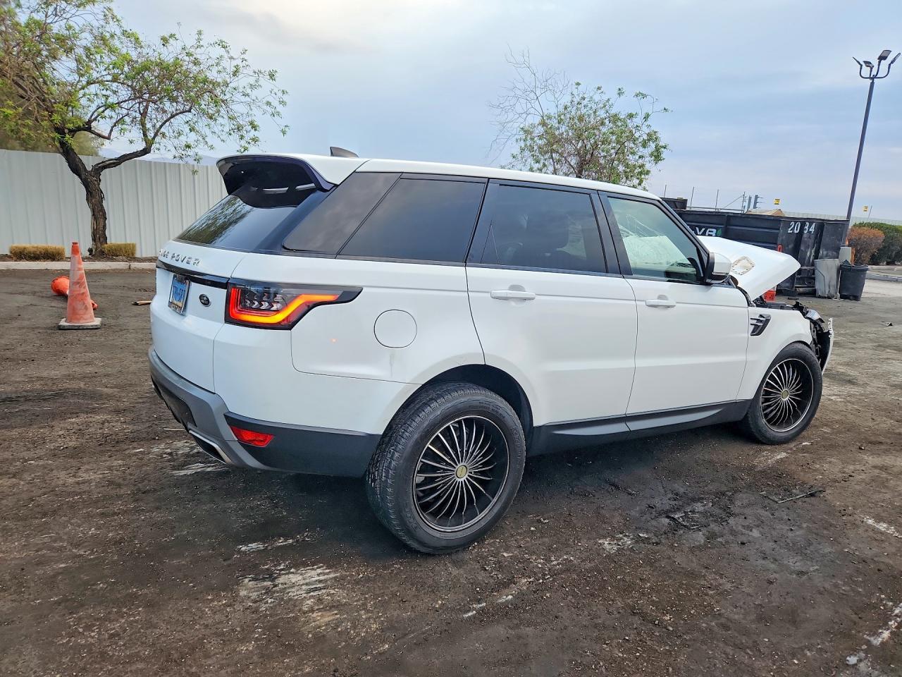 2019 Land Rover Range Rover Sport Se - zdjęcie 3