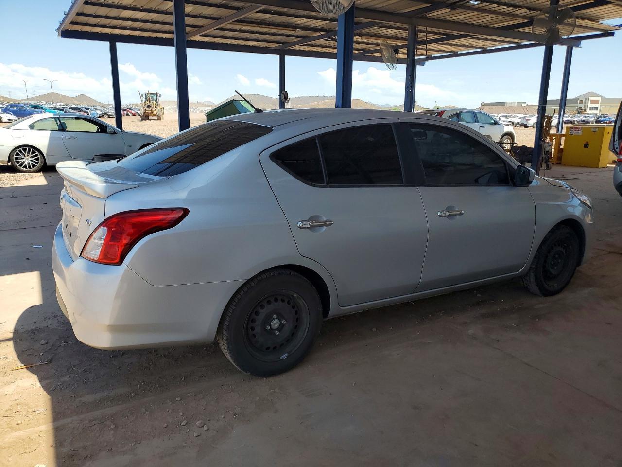 2017 Nissan Versa 1.6 Sv - zdjęcie 3