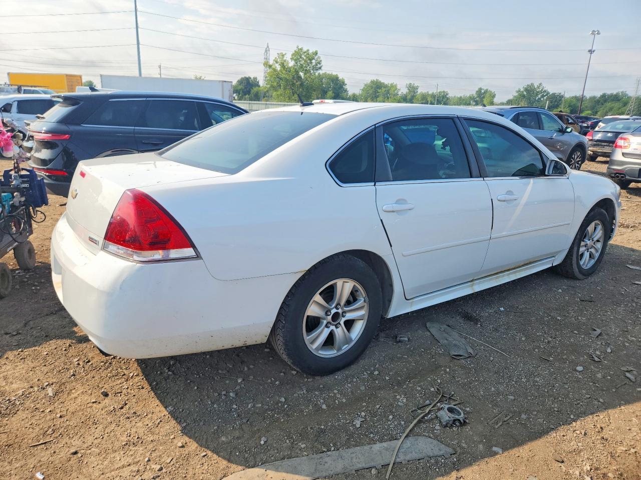 2013 Chevrolet Impala 4D Ls - zdjęcie 3