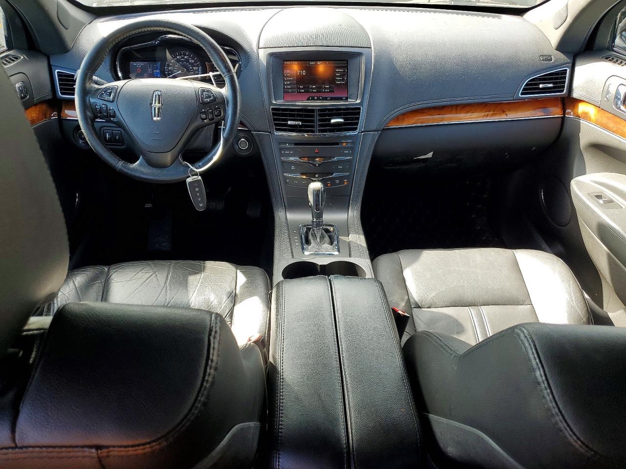 2014 Lincoln Mkt - zdjęcie 8