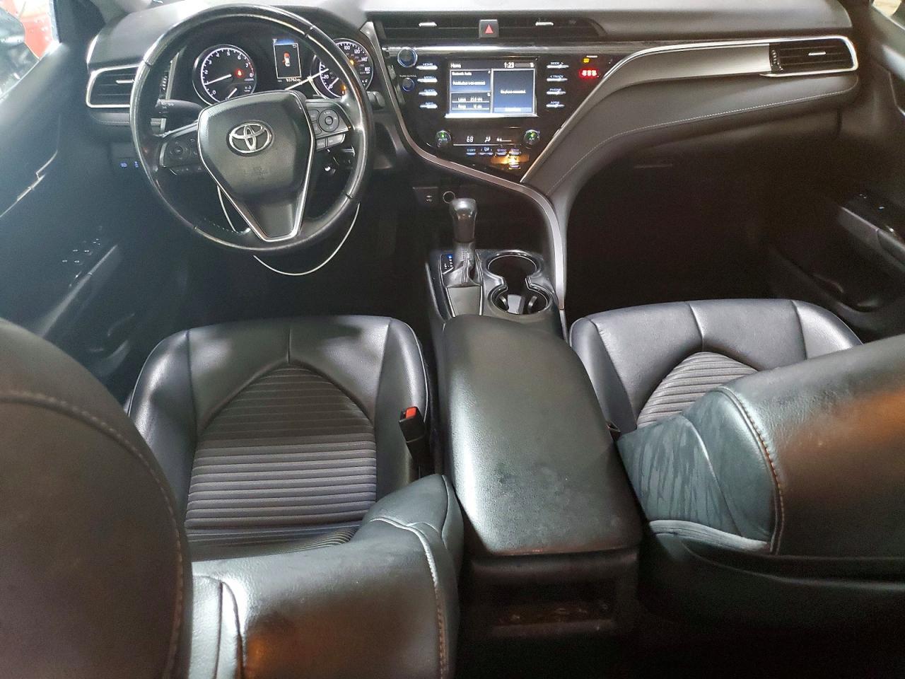 2018 Toyota Camry Se - zdjęcie 8