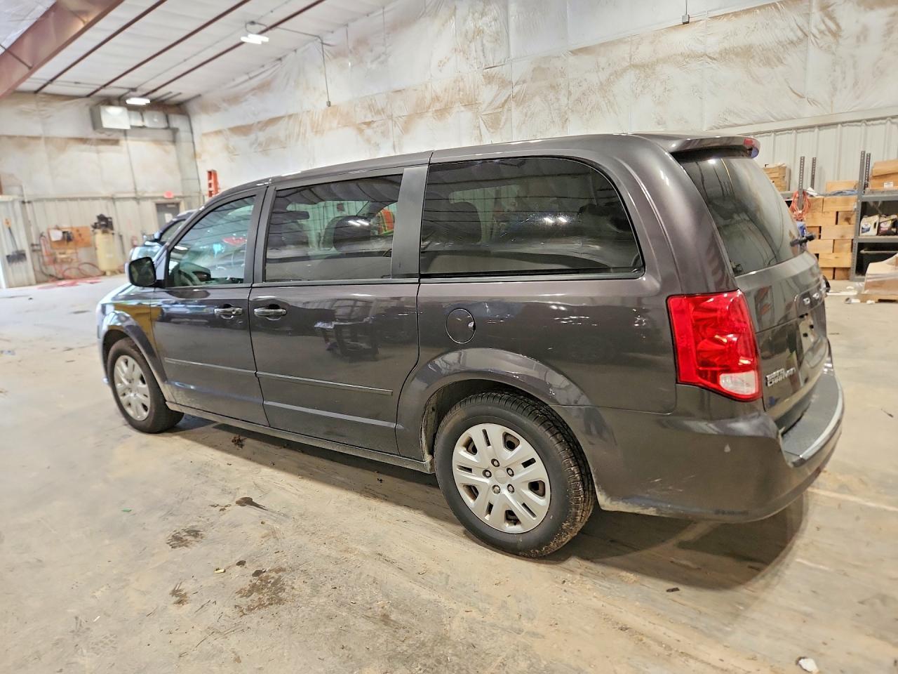 2016 Dodge Grand Caravan Se - zdjęcie 2