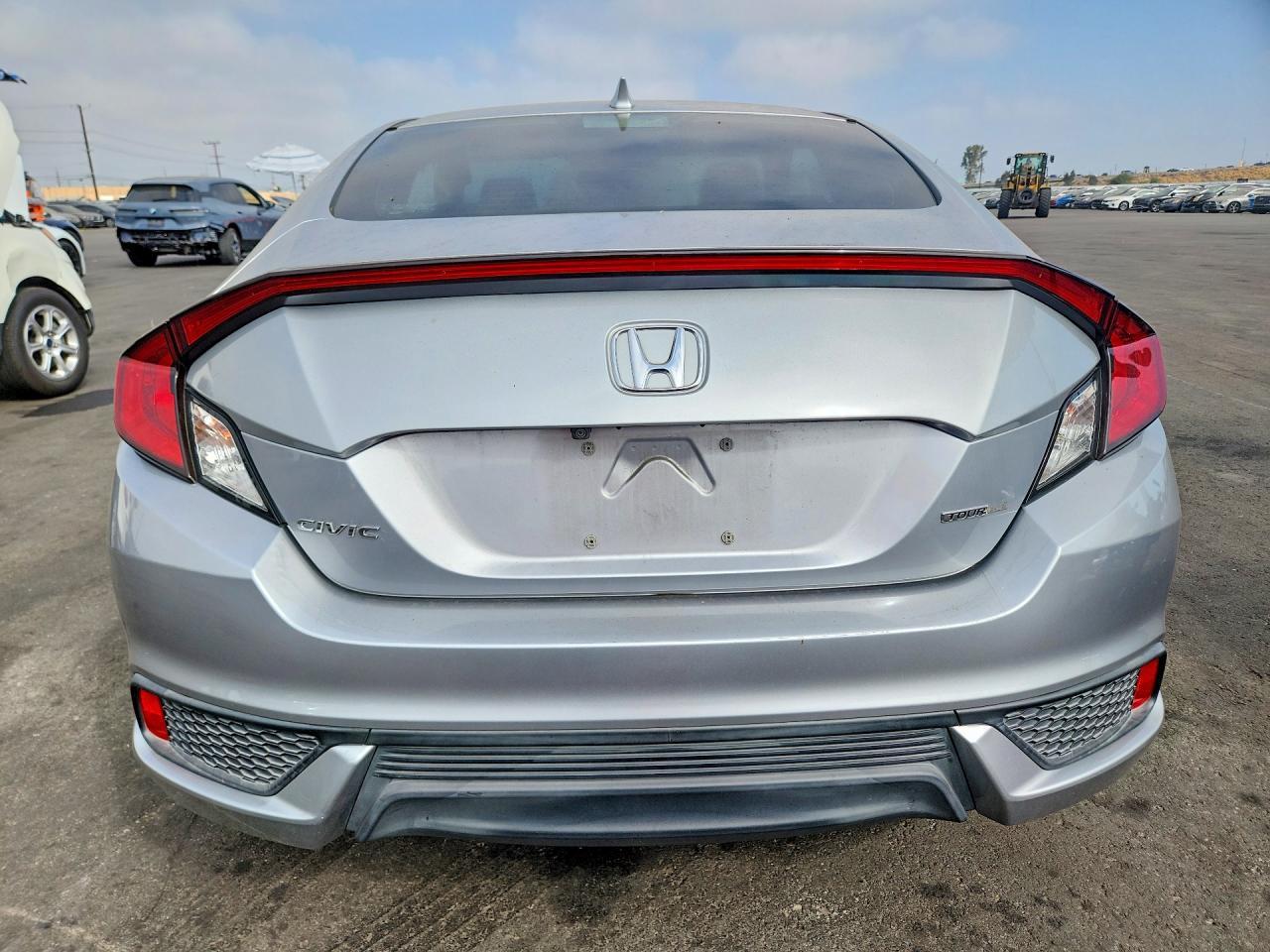 2018 Honda Civic Touring - zdjęcie 6