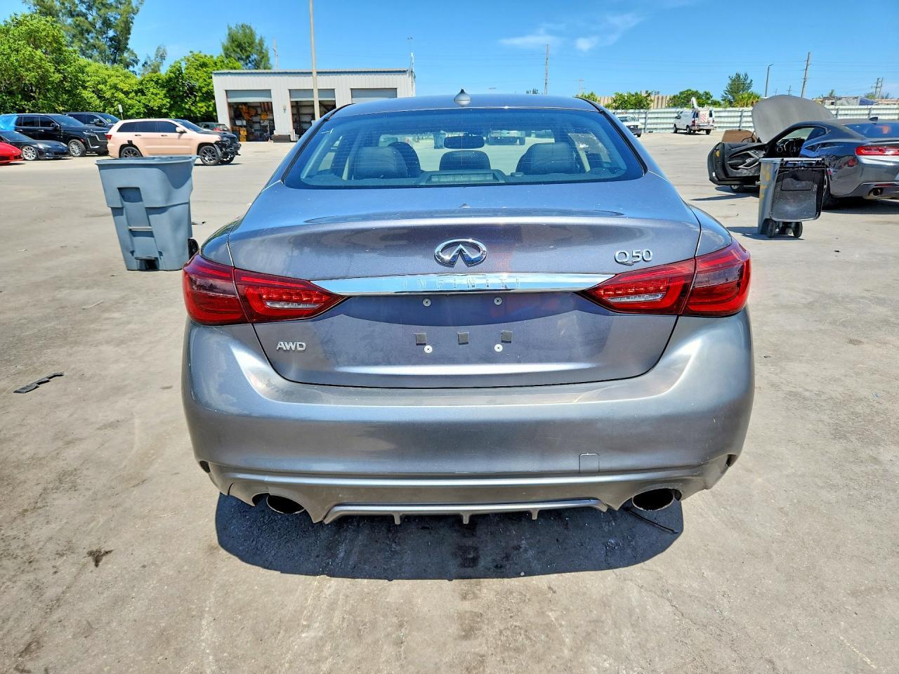 2018 Infiniti Q50 3.0T Luxe - zdjęcie 6