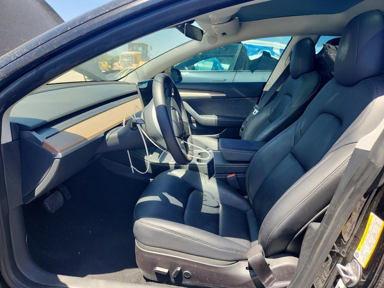 2023 Tesla Model 3 - zdjęcie 7