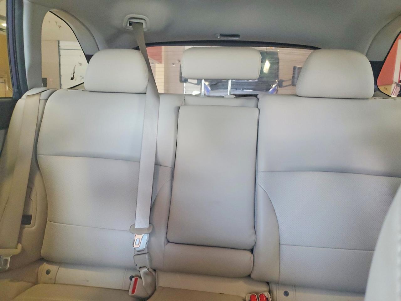 2015 Subaru Outback 2.5I Limited - zdjęcie 10