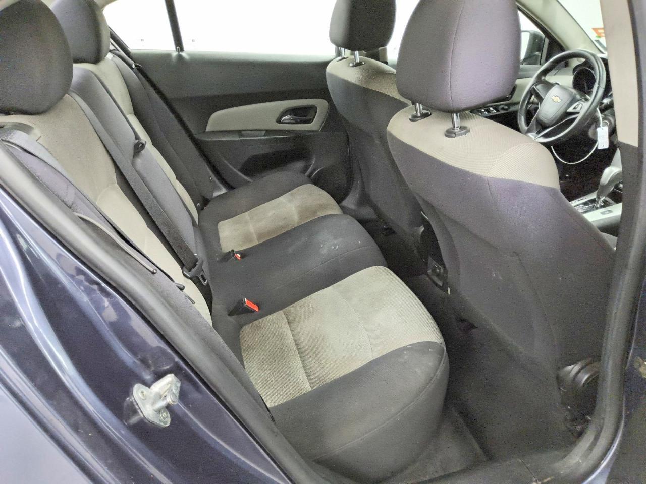2013 Chevrolet Cruze Ls - zdjęcie 10