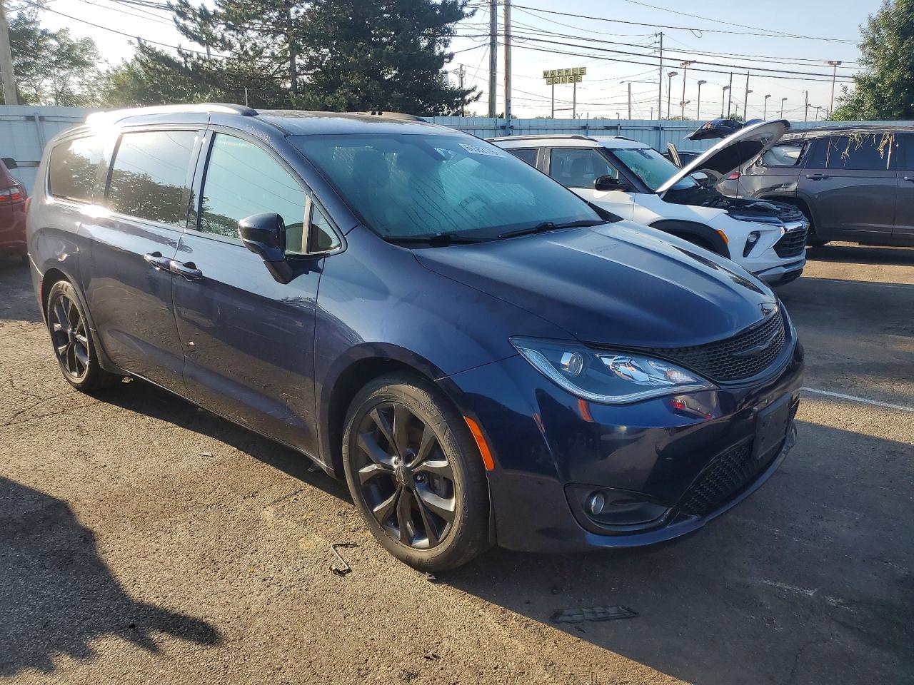 2018 Chrysler Pacifica Touring L - zdjęcie 4