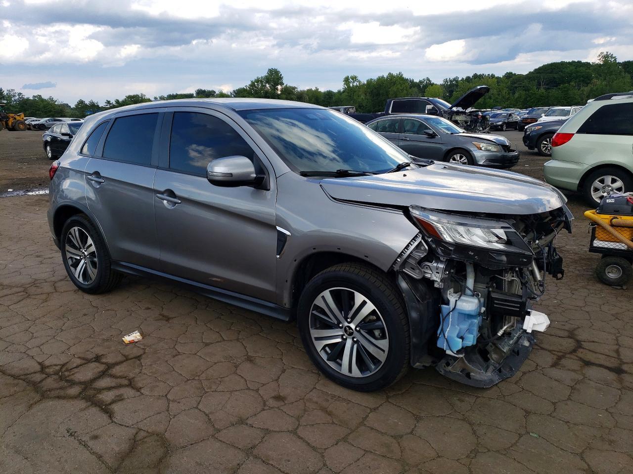 2021 Mitsubishi Outlander Sport Es - zdjęcie 4