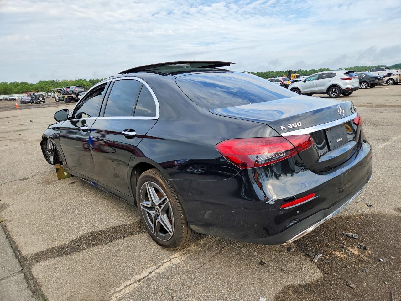 2023 Mercedes-Benz E 350 4Matic - zdjęcie 2