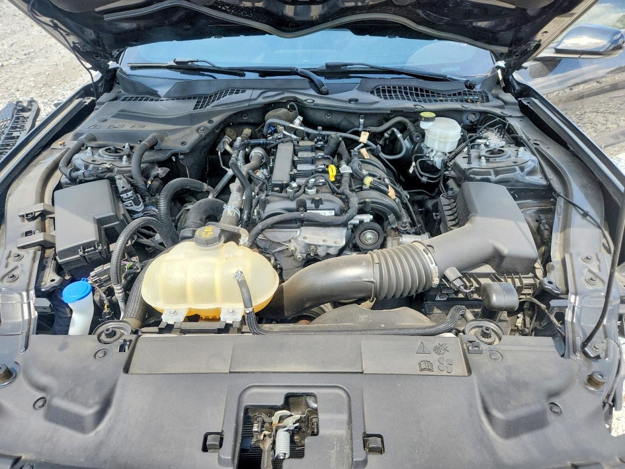 2022 Ford Mustang - zdjęcie 11