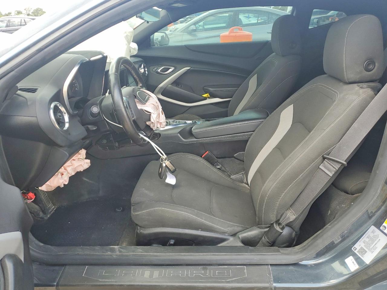 2021 Chevrolet Camaro Ls - zdjęcie 7