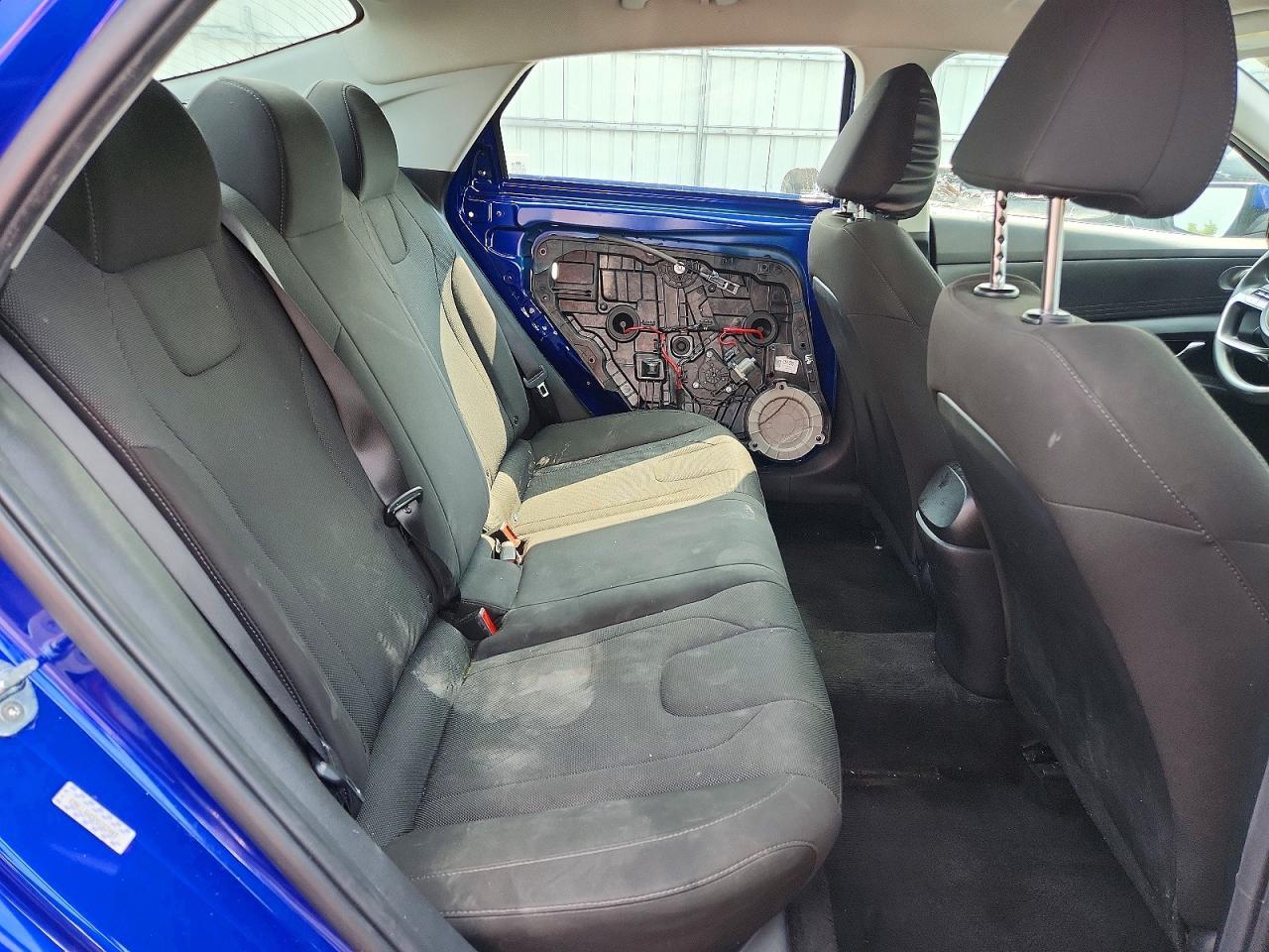 2021 Hyundai Elantra Se - zdjęcie 10