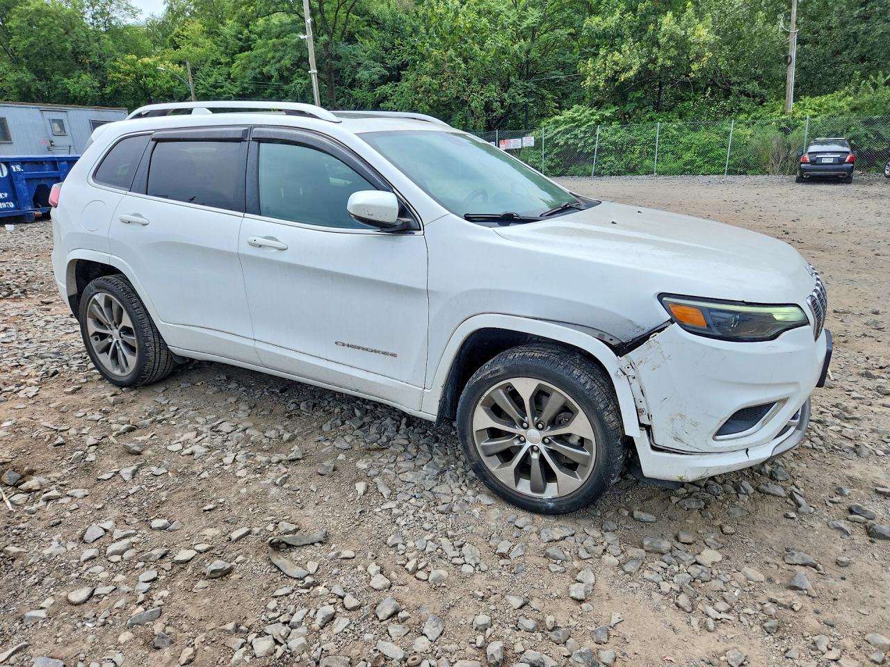 2019 Jeep Cherokee Overland - zdjęcie 4