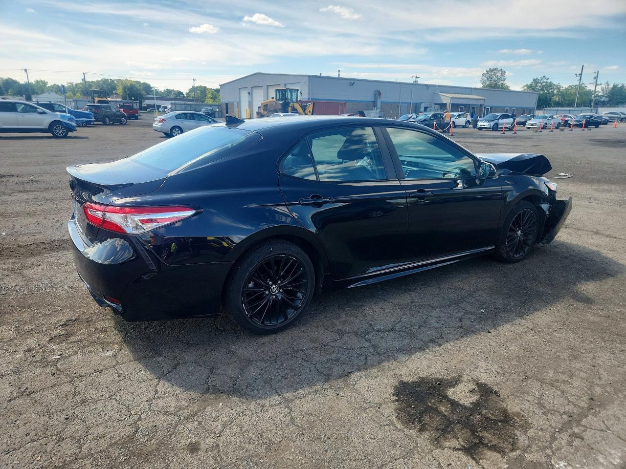 2020 Toyota Camry Se Nightshade - zdjęcie 3