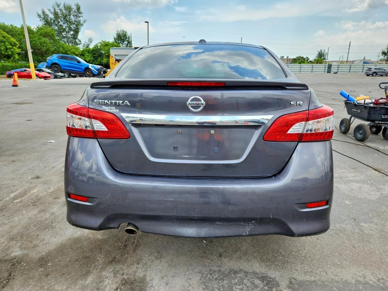 2015 Nissan Sentra Sr - zdjęcie 6
