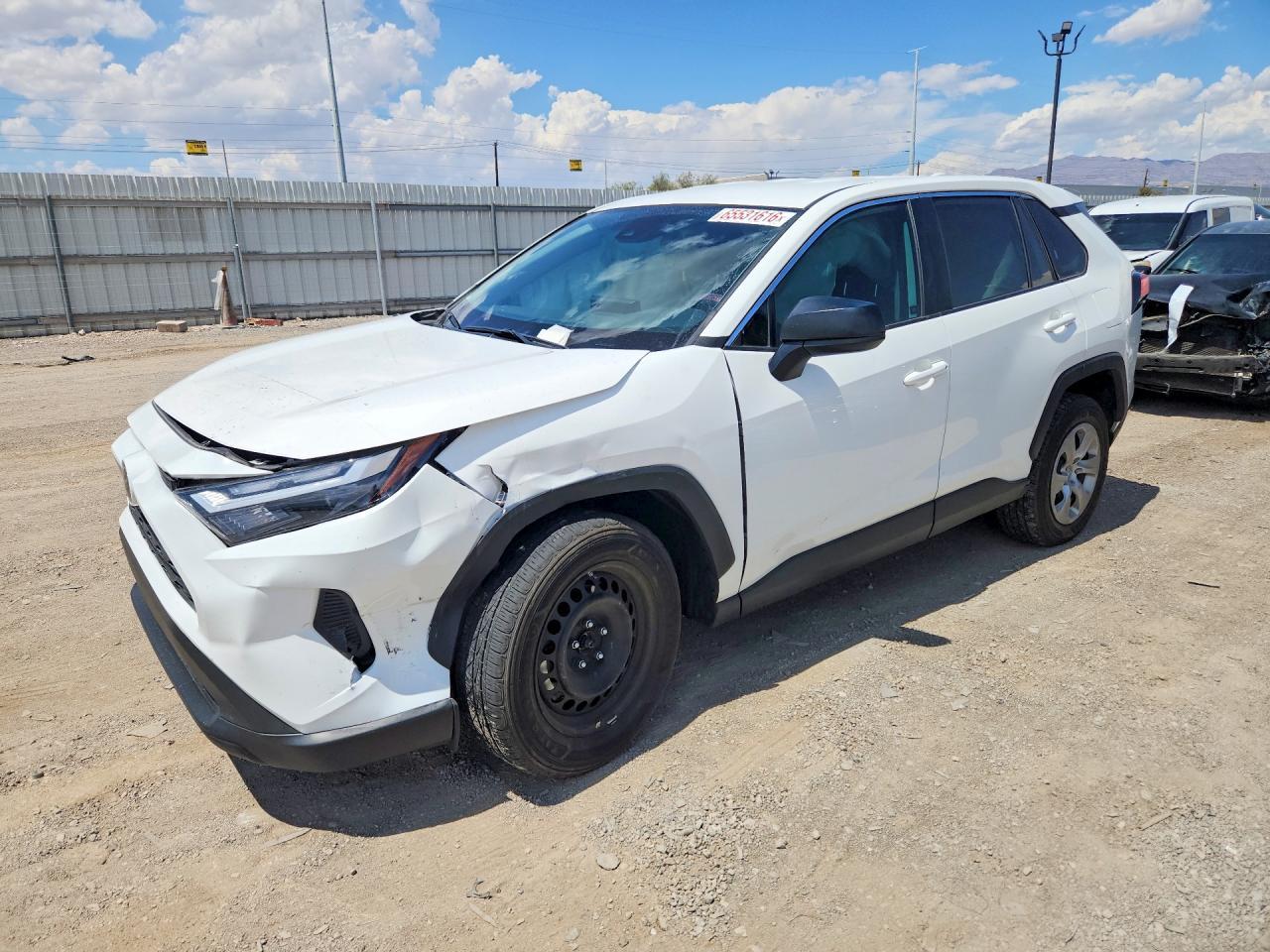 2023 Toyota Rav4 Le - zdjęcie główne