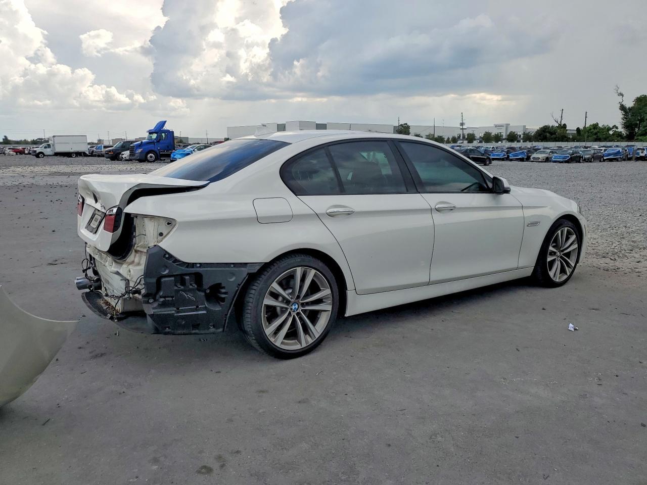 2016 BMW 528 I - zdjęcie 3