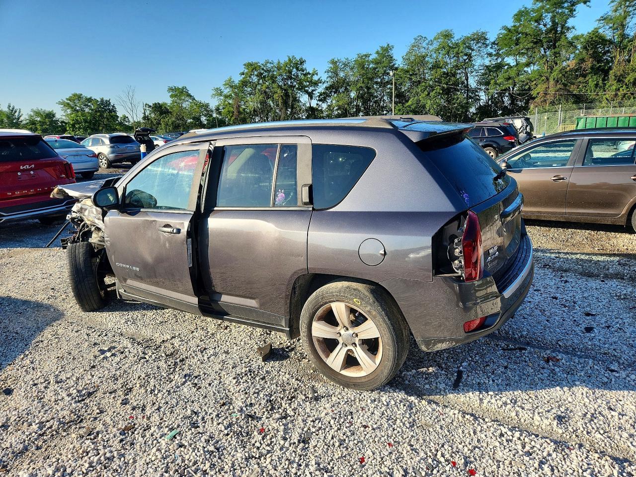 2015 Jeep Compass Latitude - zdjęcie 2