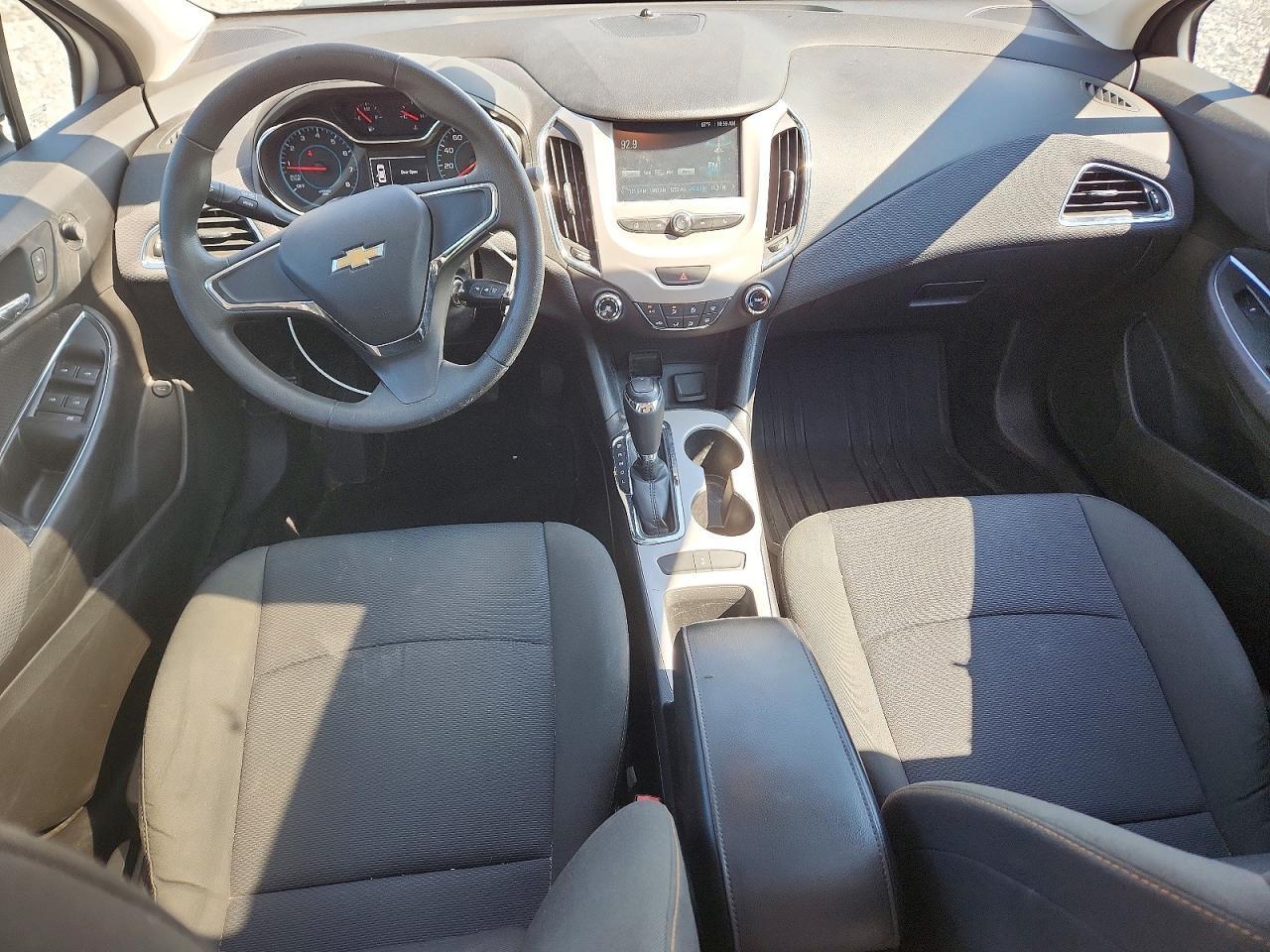 2018 Chevrolet Cruze Ls - zdjęcie 8