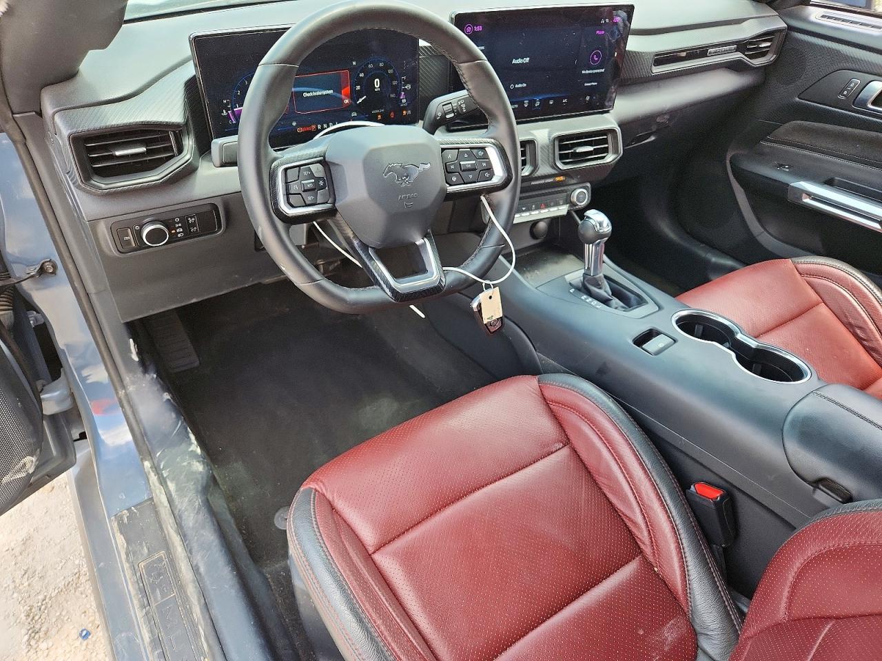 2024 Ford Mustang - zdjęcie 8