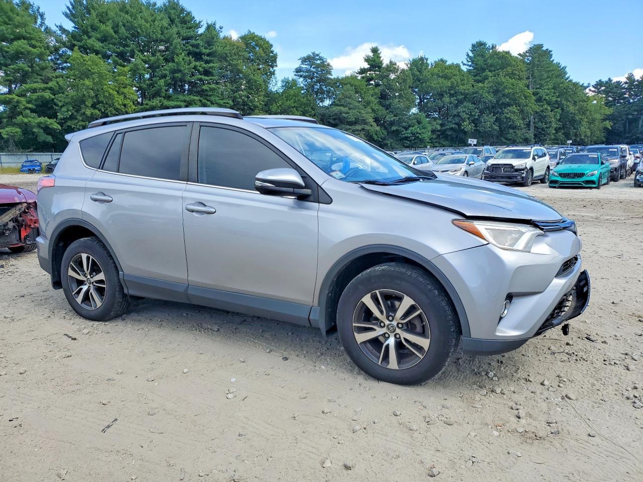 2018 Toyota Rav4 Xle - zdjęcie 4