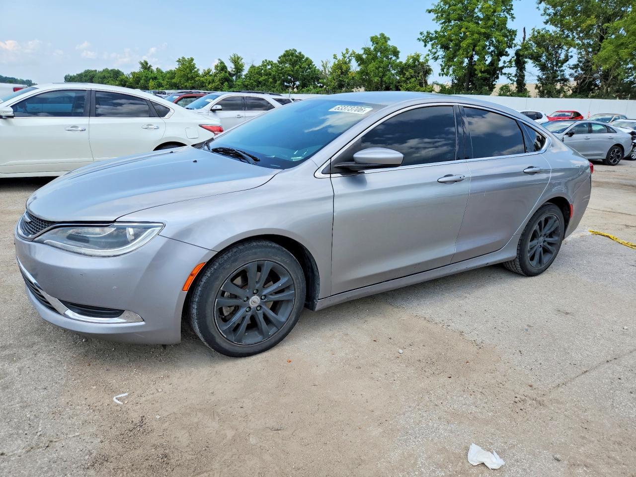 2015 Chrysler 200 Limited - zdjęcie główne