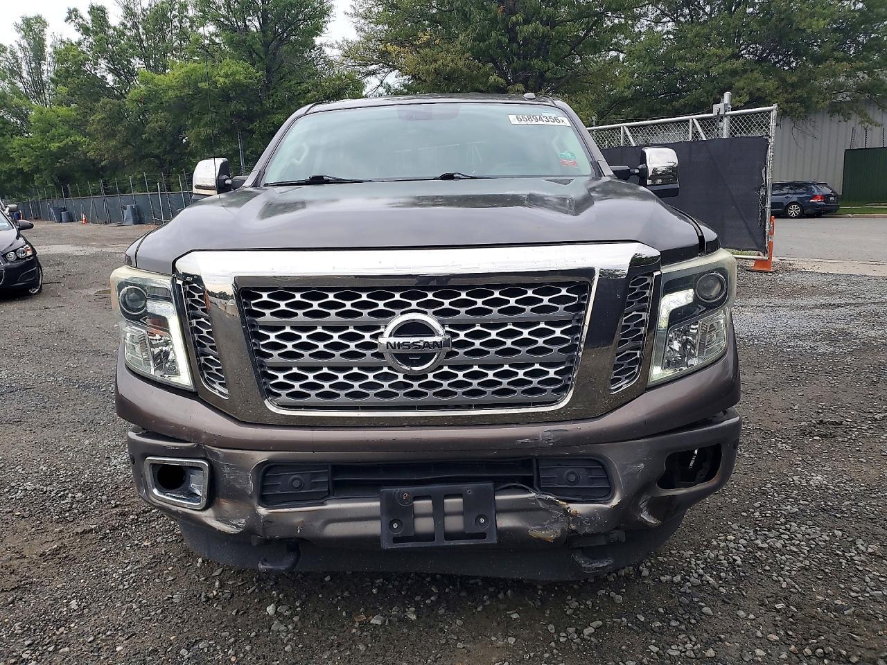 2016 Nissan Titan Xd Platinum Reserve - zdjęcie 5