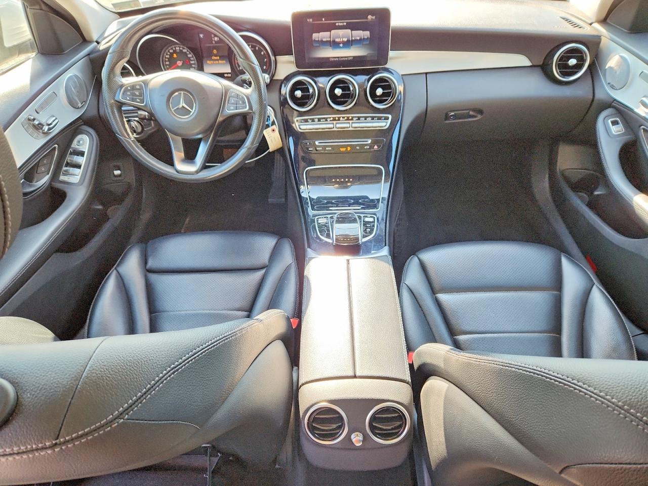 2015 Mercedes-Benz C 300 4Matic - zdjęcie 8