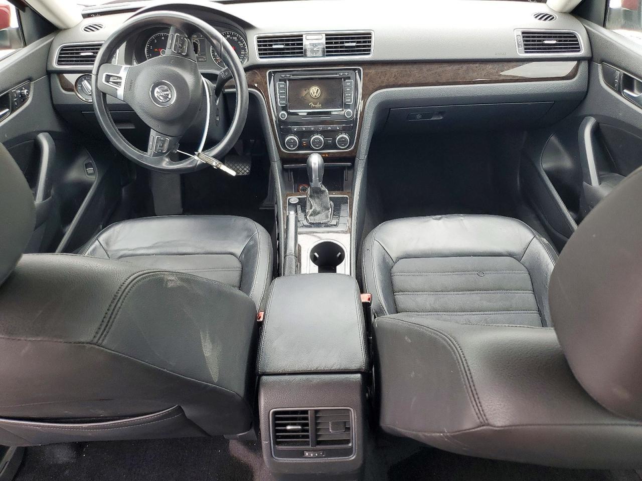 2015 Volkswagen Passat Sel - zdjęcie 8