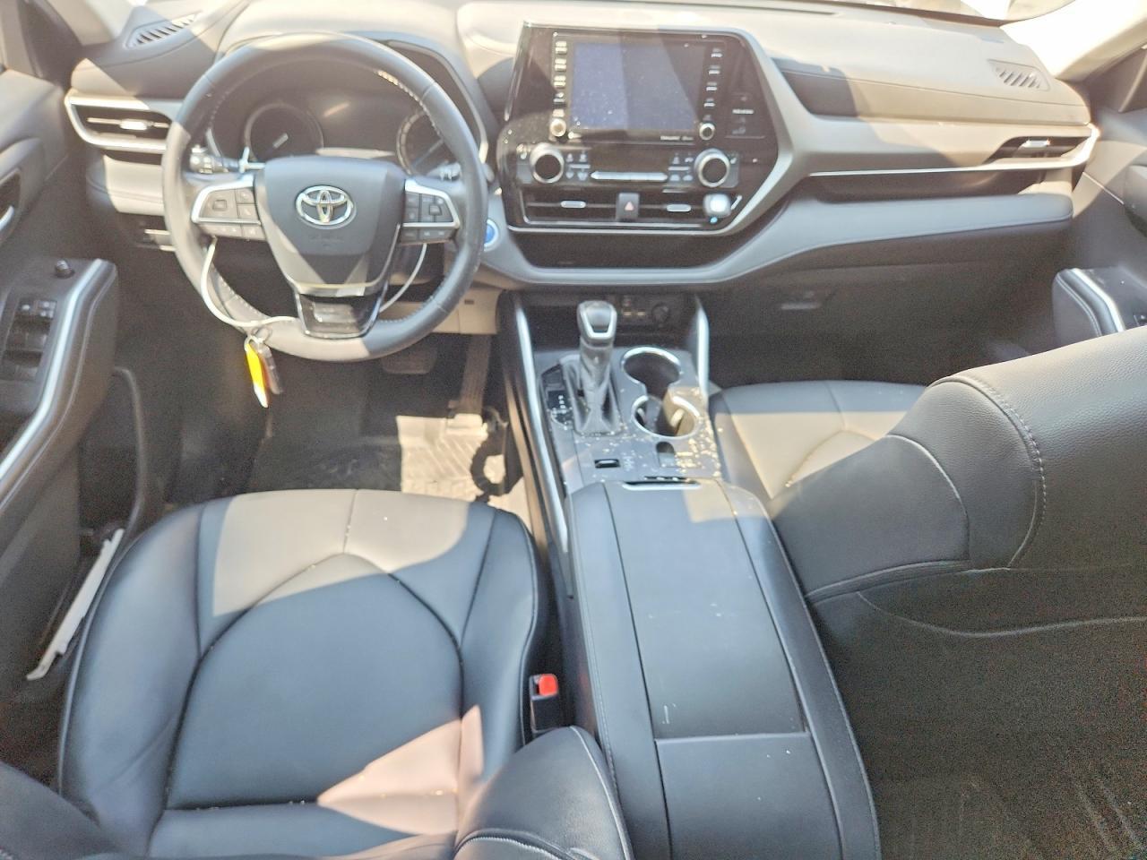 2020 Toyota Highlander Hybrid Xle - zdjęcie 8