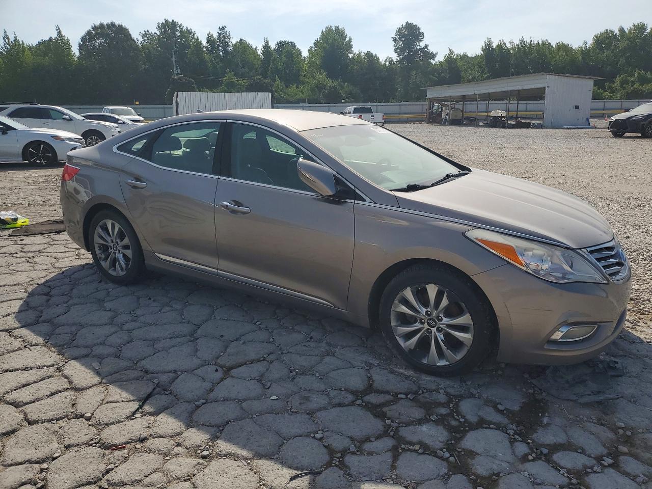 2013 Hyundai Azera Base - zdjęcie 4