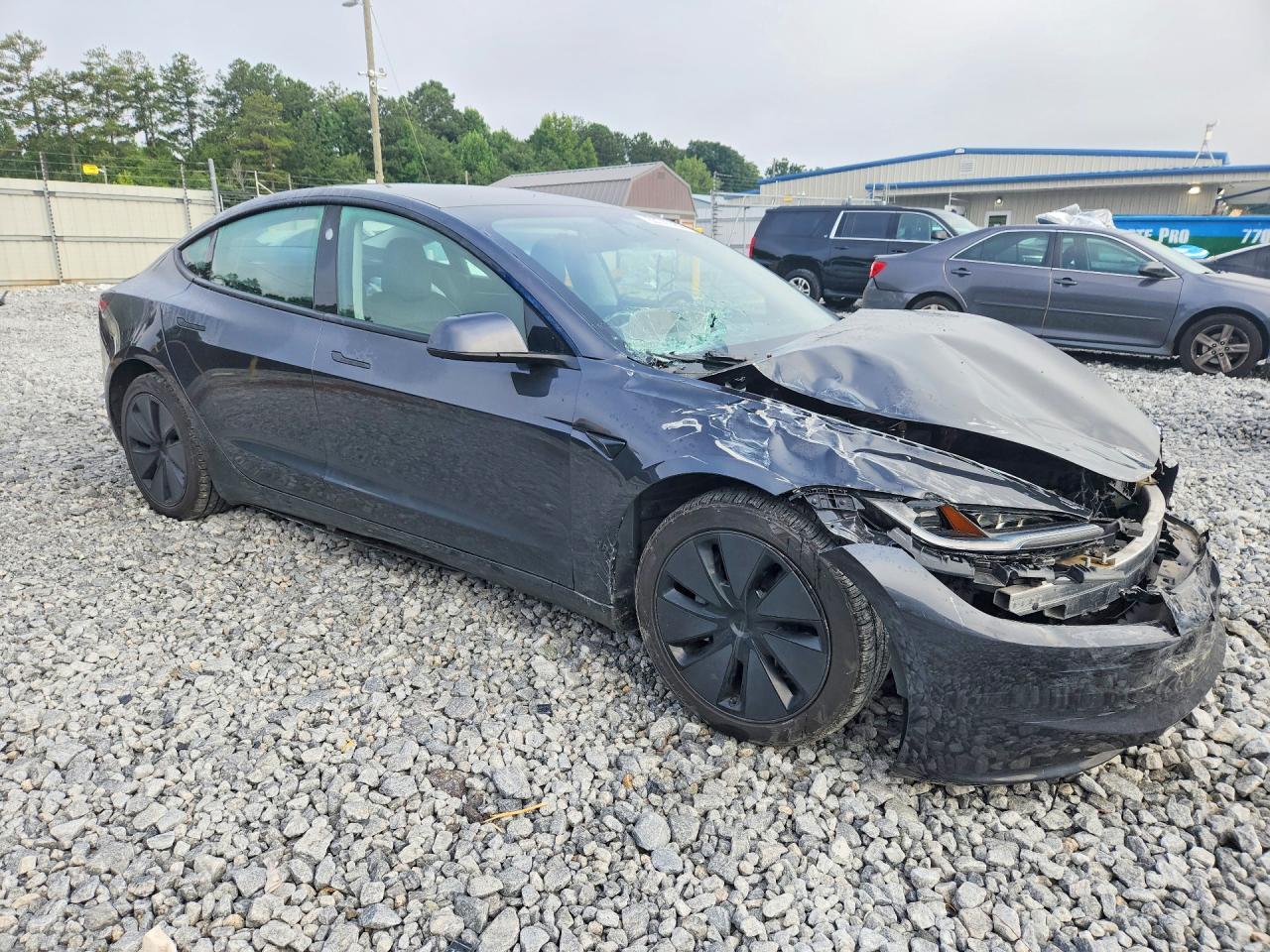 2024 Tesla Model 3 - zdjęcie 4