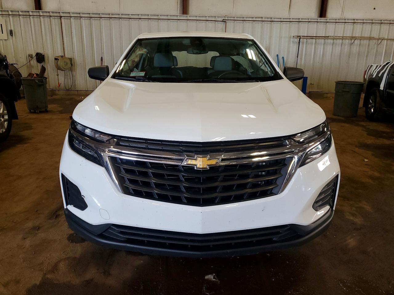 2022 Chevrolet Equinox Ls - zdjęcie 5