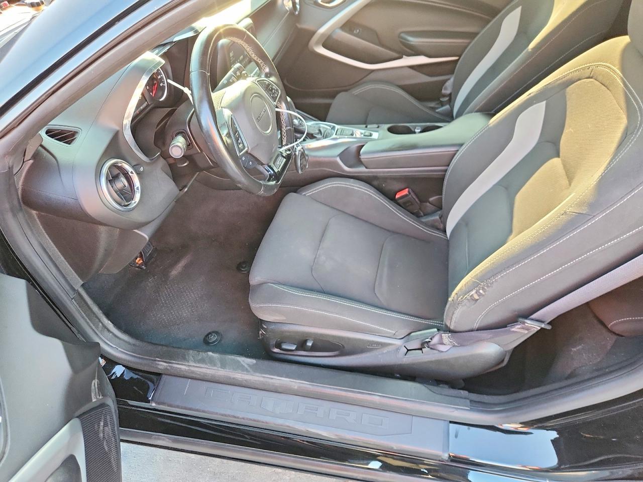 2017 Chevrolet Camaro 1Lt - zdjęcie 7