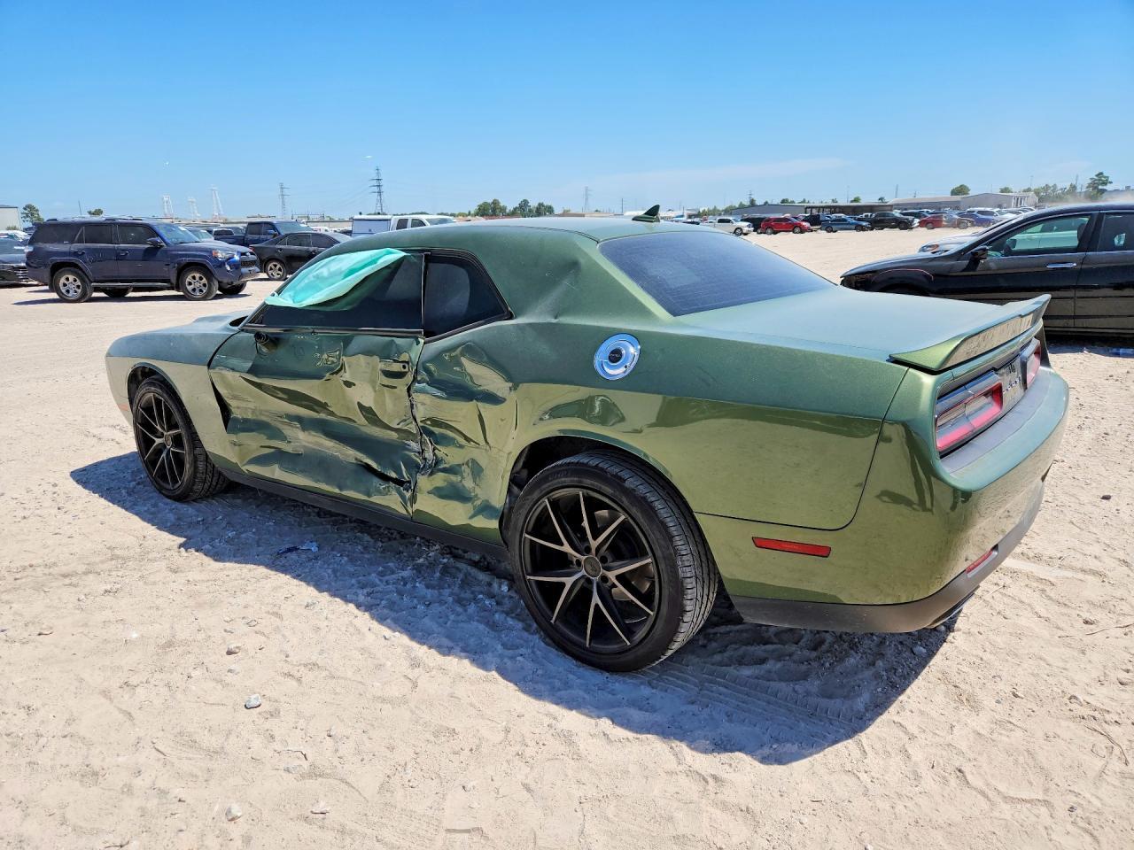 Dodge Challenger - zdjęcie 2