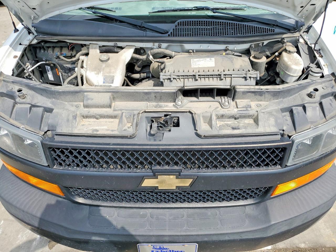 2019 Chevrolet Express G2500 - zdjęcie 12