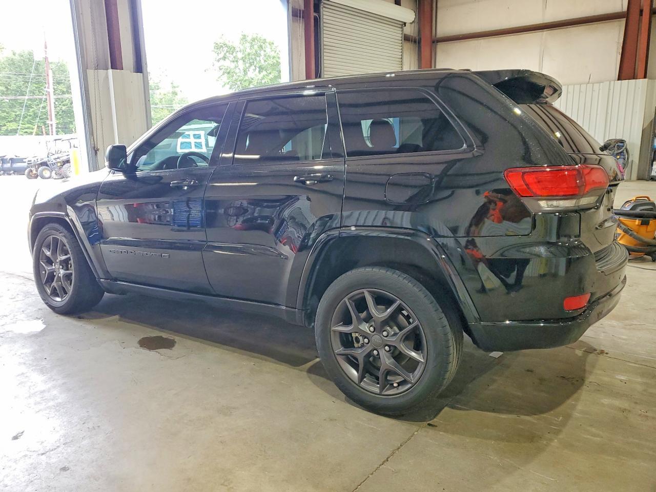 2021 Jeep Grand Cherokee Limited - zdjęcie 2