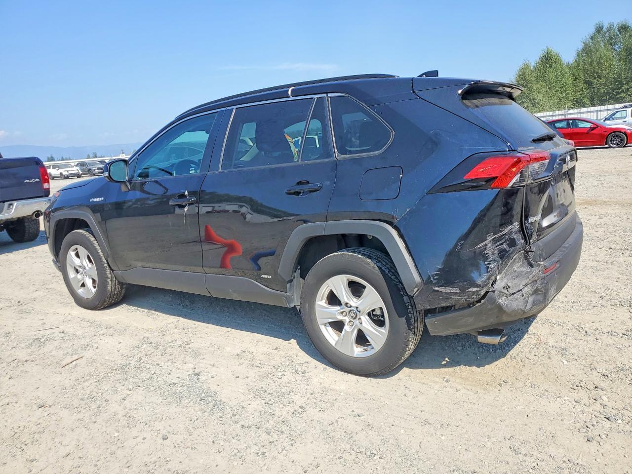 2021 Toyota Rav4 Hybrid Xle - zdjęcie 2
