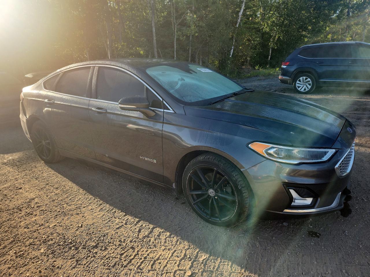 2019 Ford Fusion Titanium - zdjęcie 4