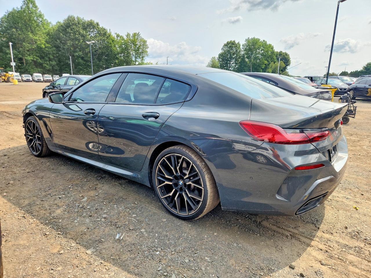 2024 BMW 840I - zdjęcie 2
