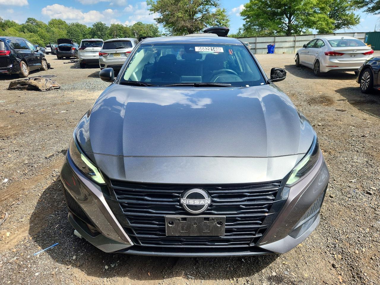 Nissan Altima - zdjęcie 5