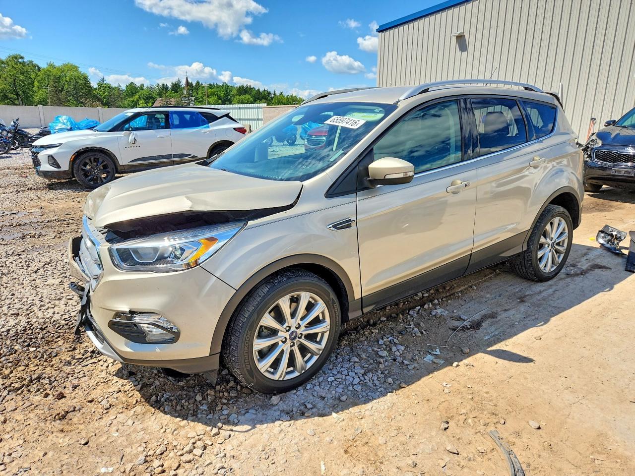 2017 Ford Escape Titanium - zdjęcie główne
