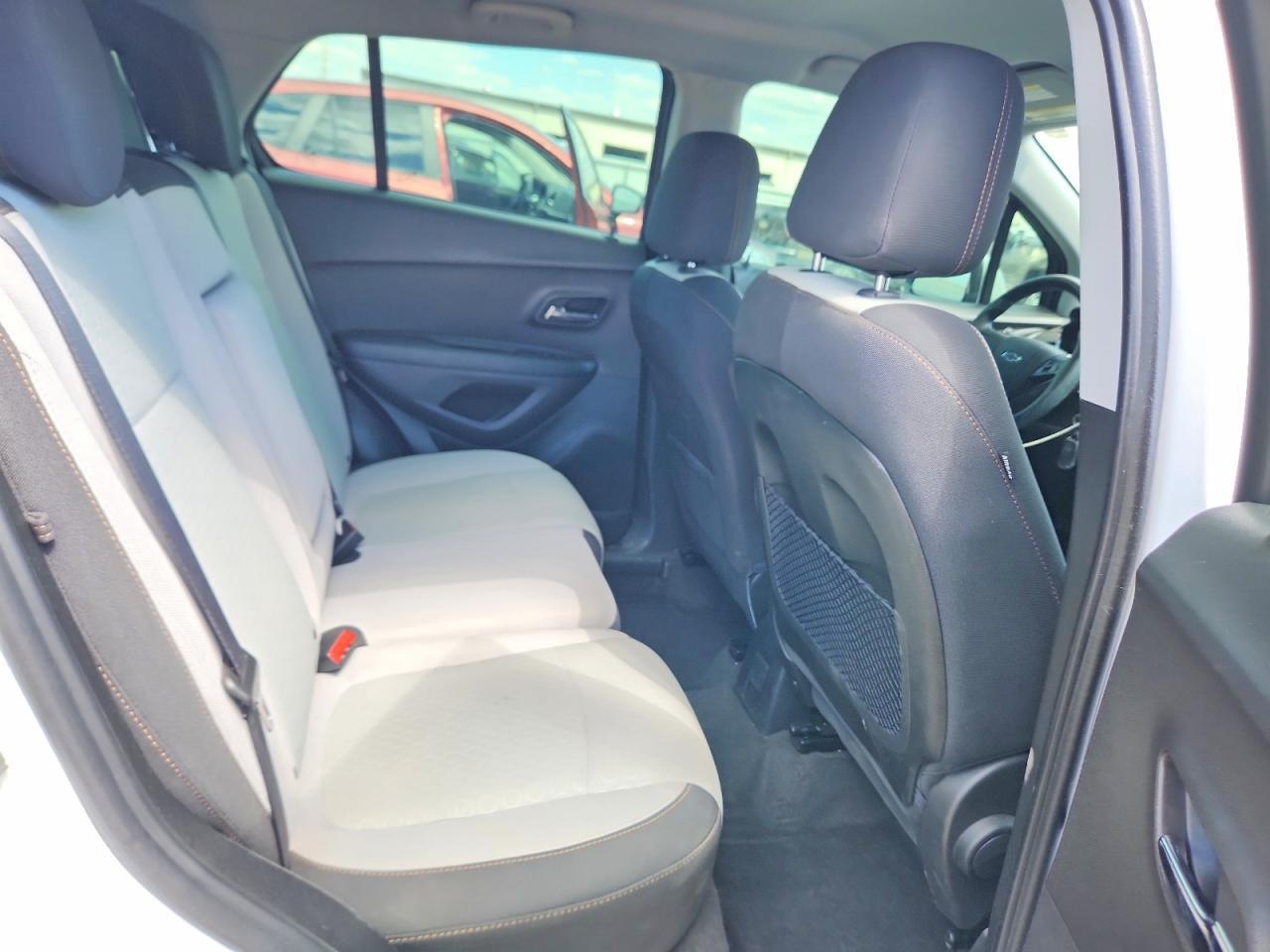 2020 Chevrolet Trax Ls - zdjęcie 10