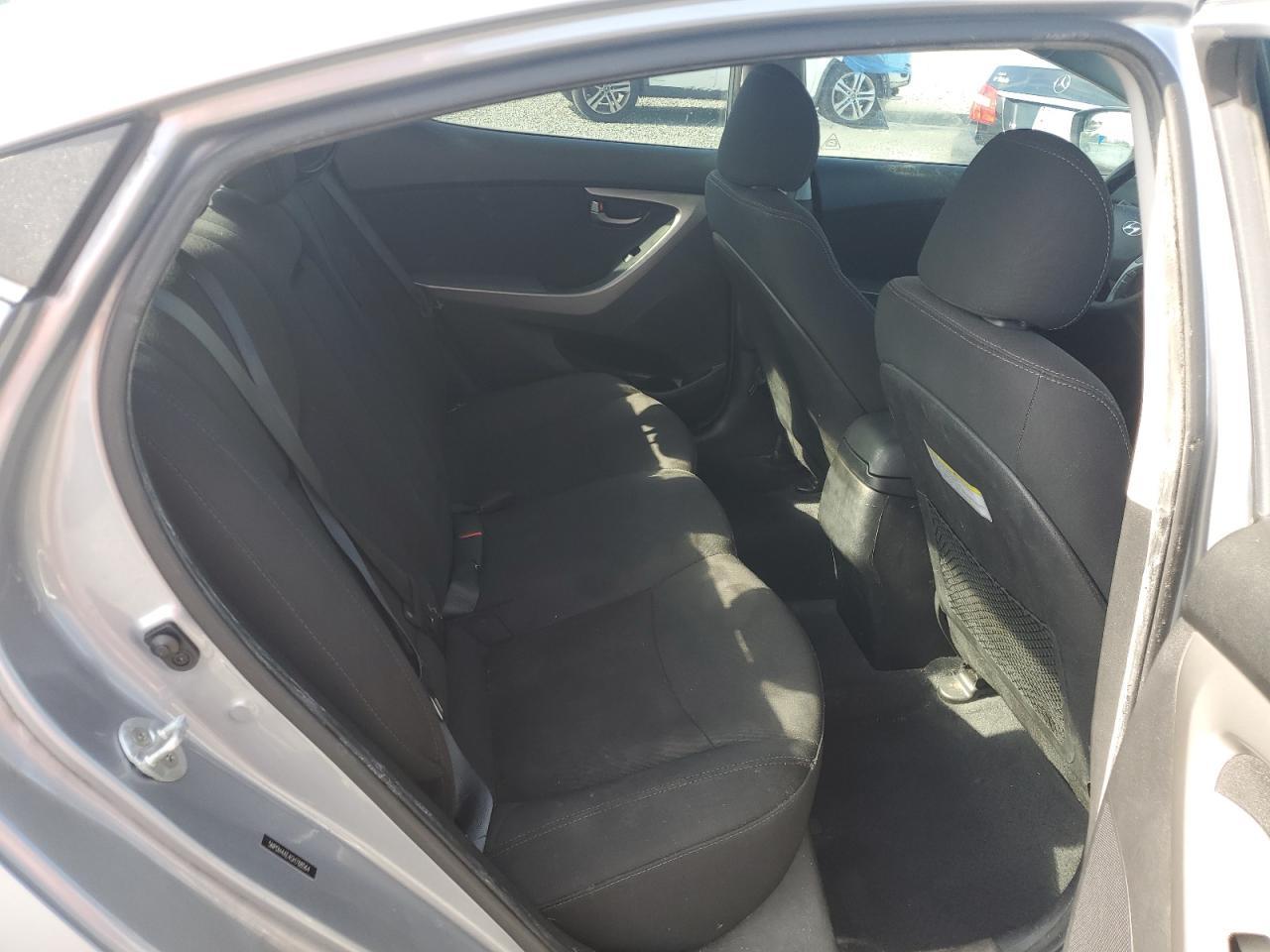2016 Hyundai Elantra Value Edition - zdjęcie 10