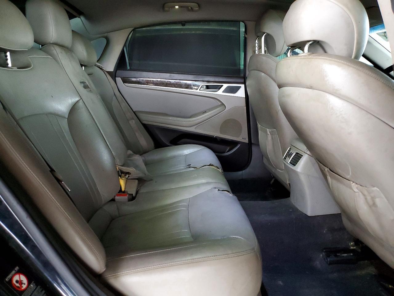 2017 Genesis G80 3.8 - zdjęcie 10