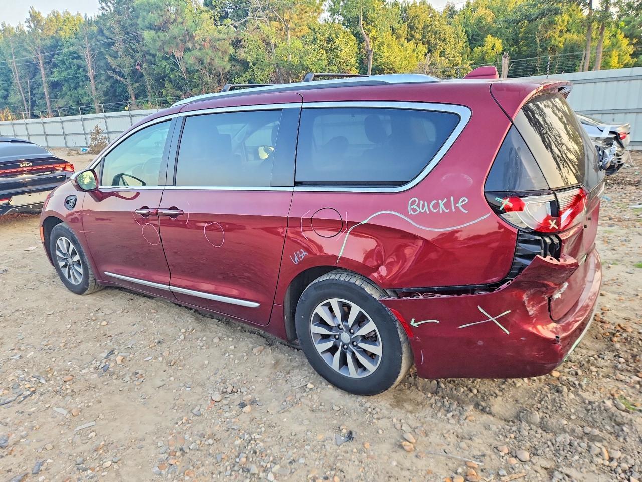 2020 Chrysler Pacifica Hybrid Limited - zdjęcie 2