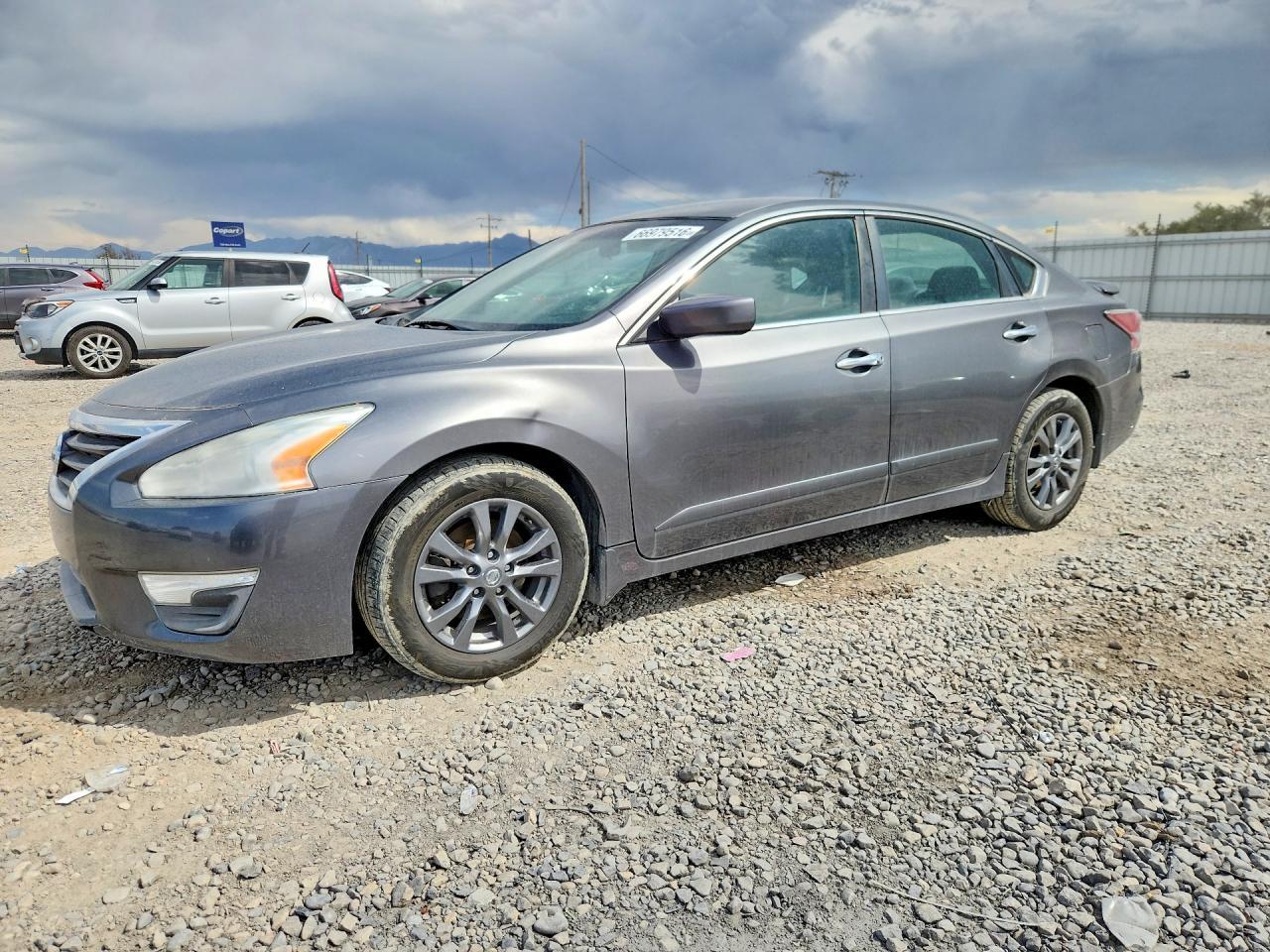 2015 Nissan Altima 2.5 S - zdjęcie główne